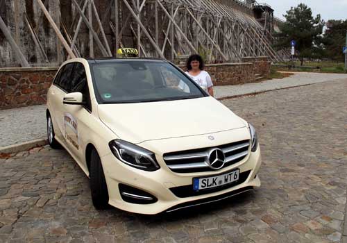 B200